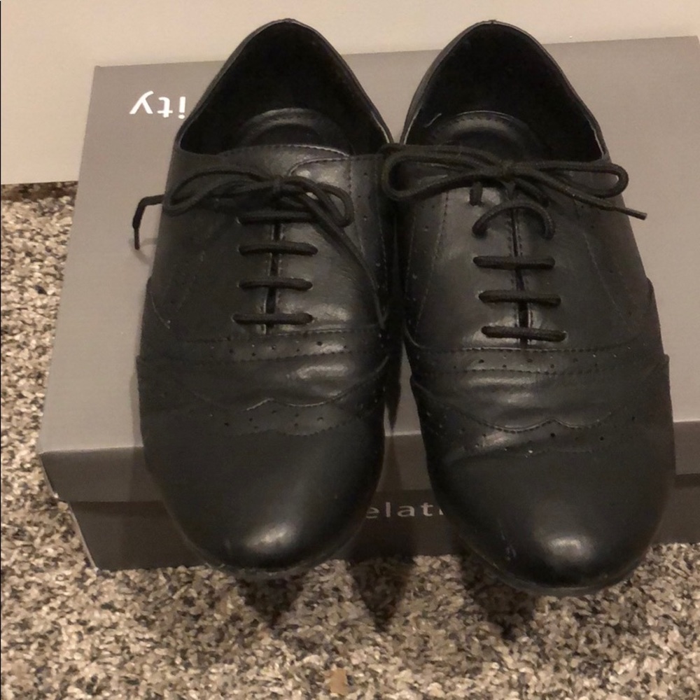 Black oxford flats